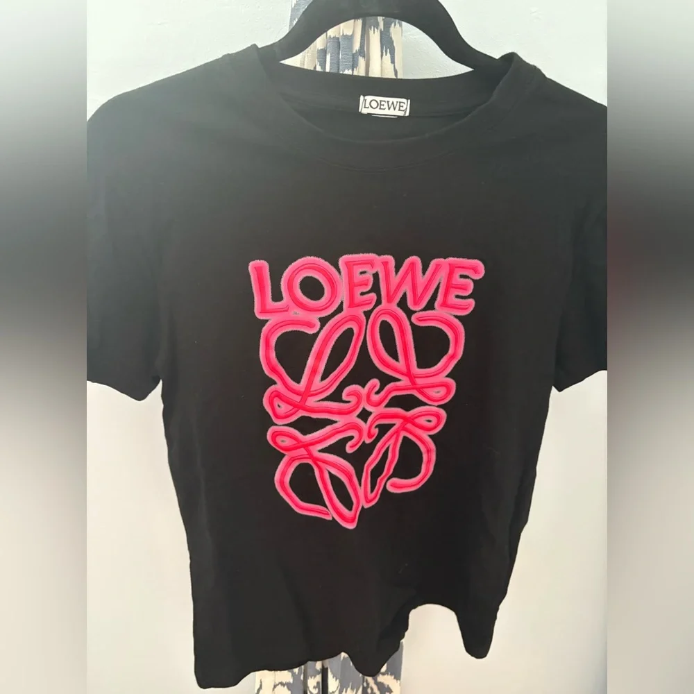 Loewe Black T-Shirt with Pink Logo - Picture 3 of 5